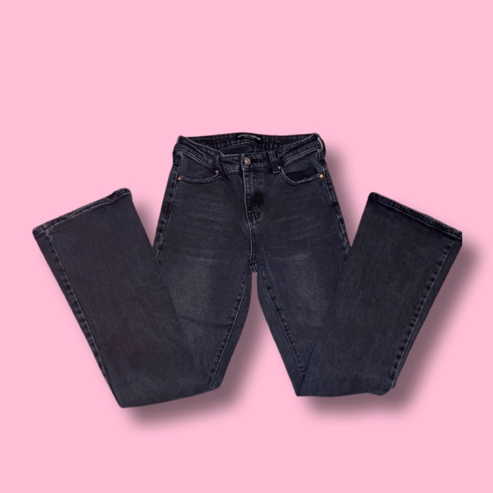 vintage mid waisted black flared jeans
